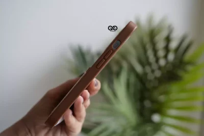 Chequered Leather Case with Card Slot 93 Chequered Leather Case with Card Slot