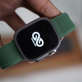 Forest Green Waterproof Silicone Sports Band with Buckle for Apple Watch 49 MM Series Ultra/Ultra 2