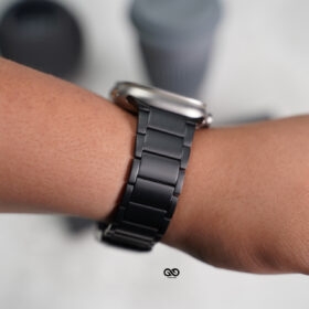 Black Titanium Link Strap For Apple Watch 49 MM Series Ultra/Ultra 2